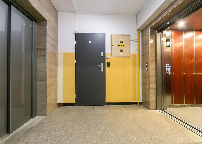 Warsaw Concierge Silver Apartment