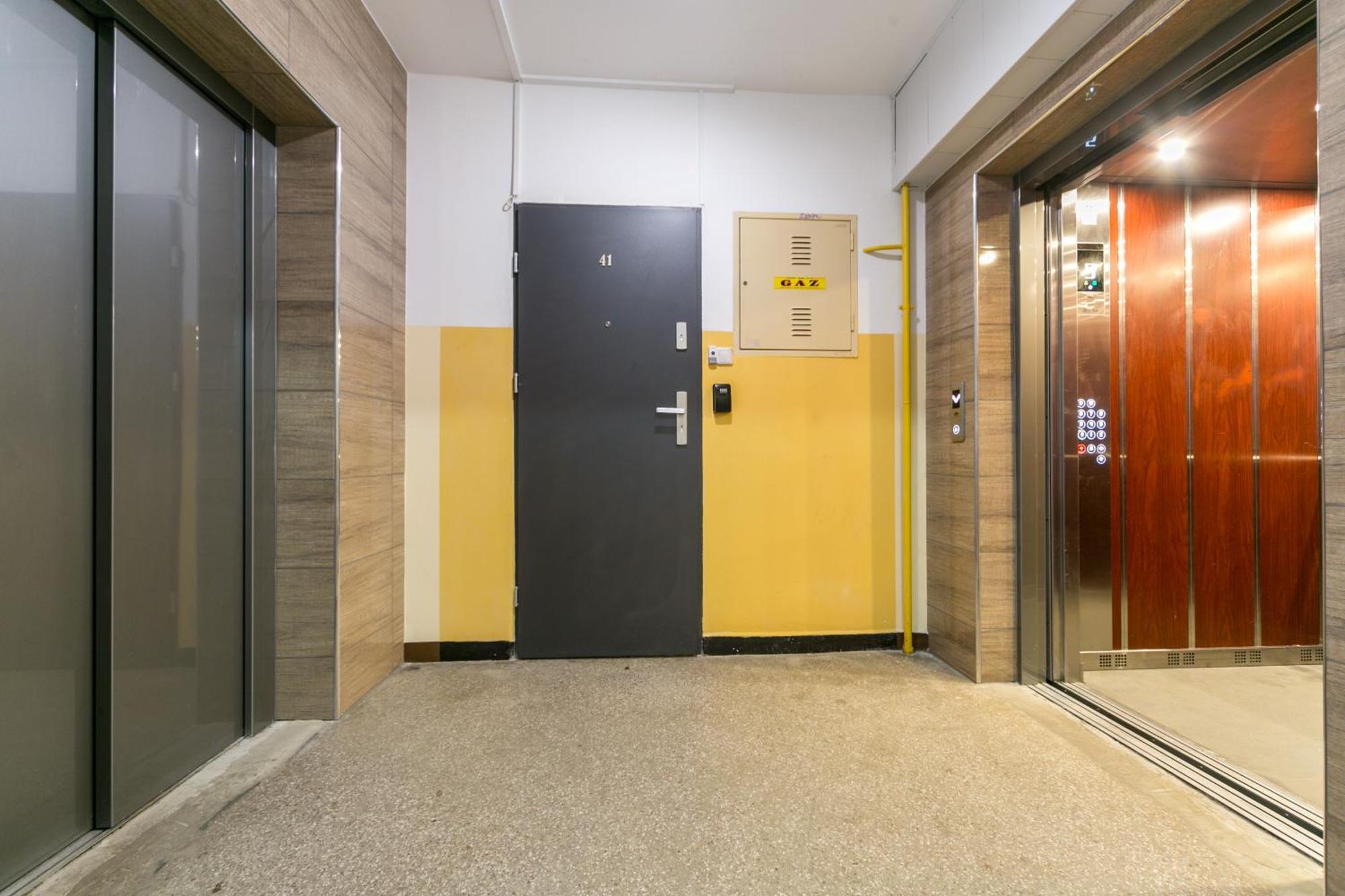 Concierge Silver Apartment